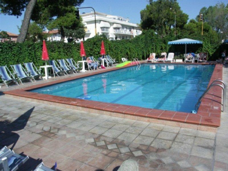 Hotel D'Annunzio Lido di Jesolo Exterior photo